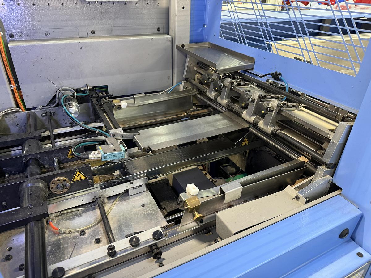 Used Müller Martini Diamant MC (2010)