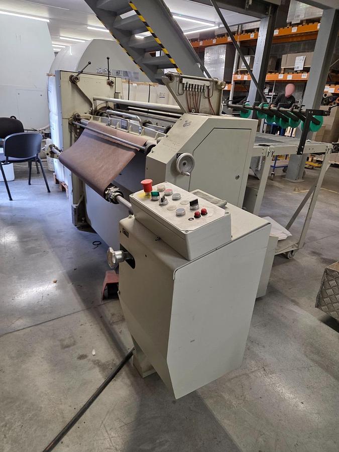 Used Kolbus cloth cutter KS (2004)