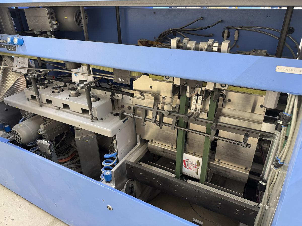 Used Müller Martini sewing machine Ventura MC 200 (2016)