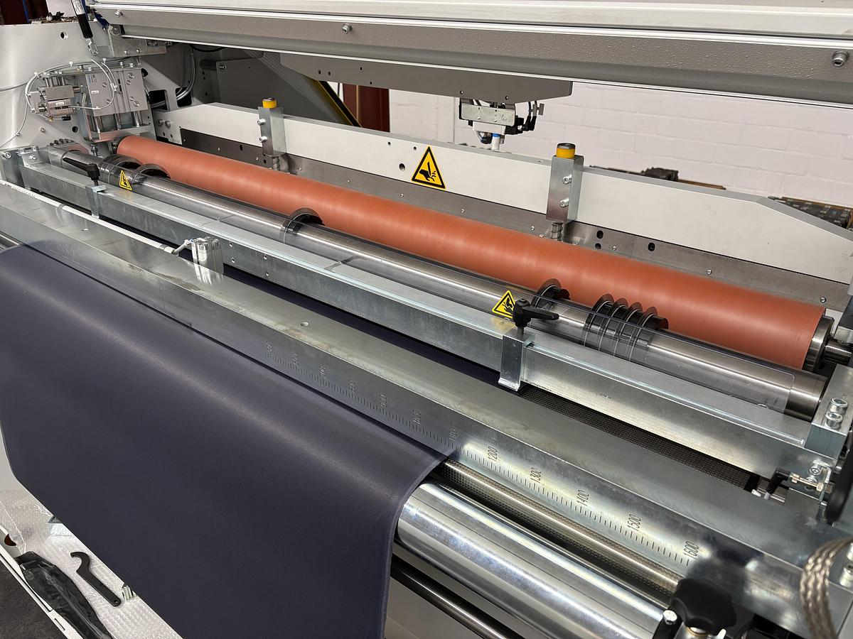 Used Kolbus cloth cutter KS 601 (2024)