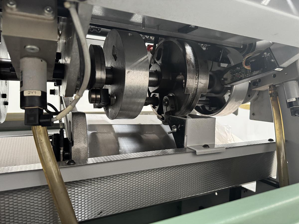 Used Müller Martini element 1571 (2003)