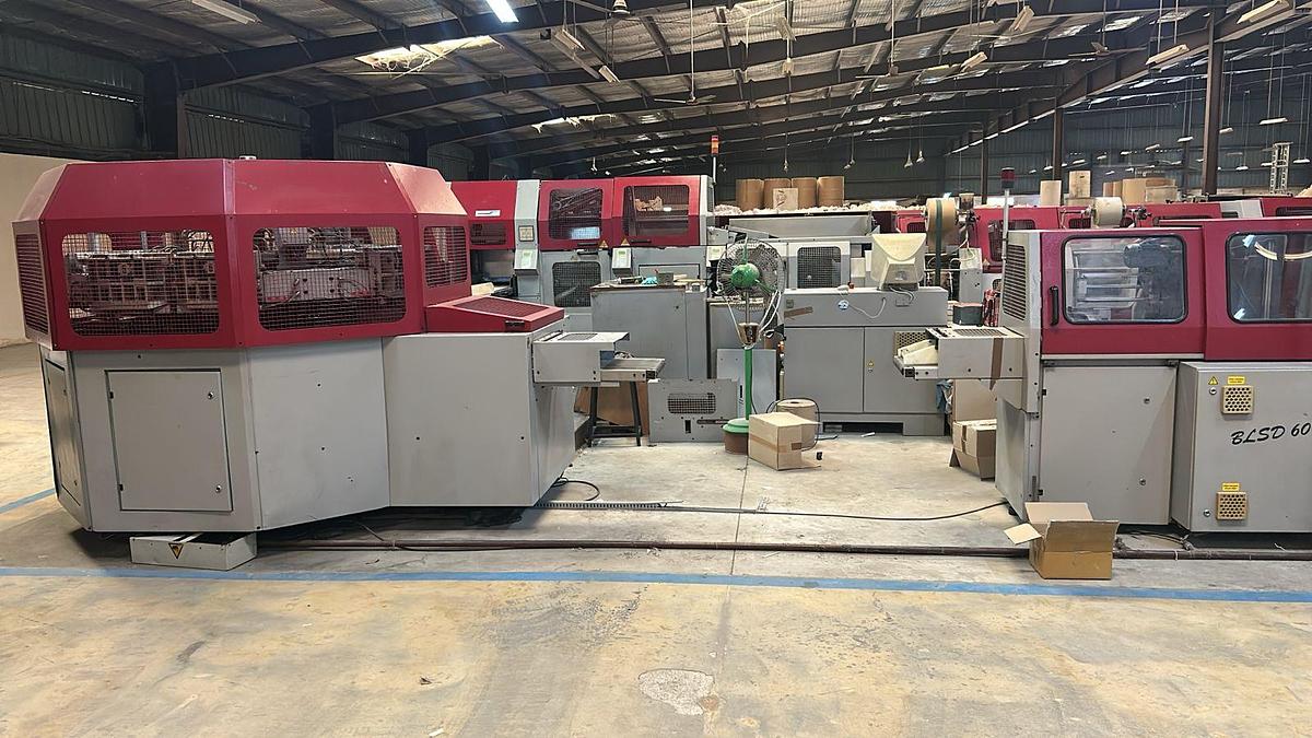 Used Müller Martini - VBF hard cover book line Diamant (2001)