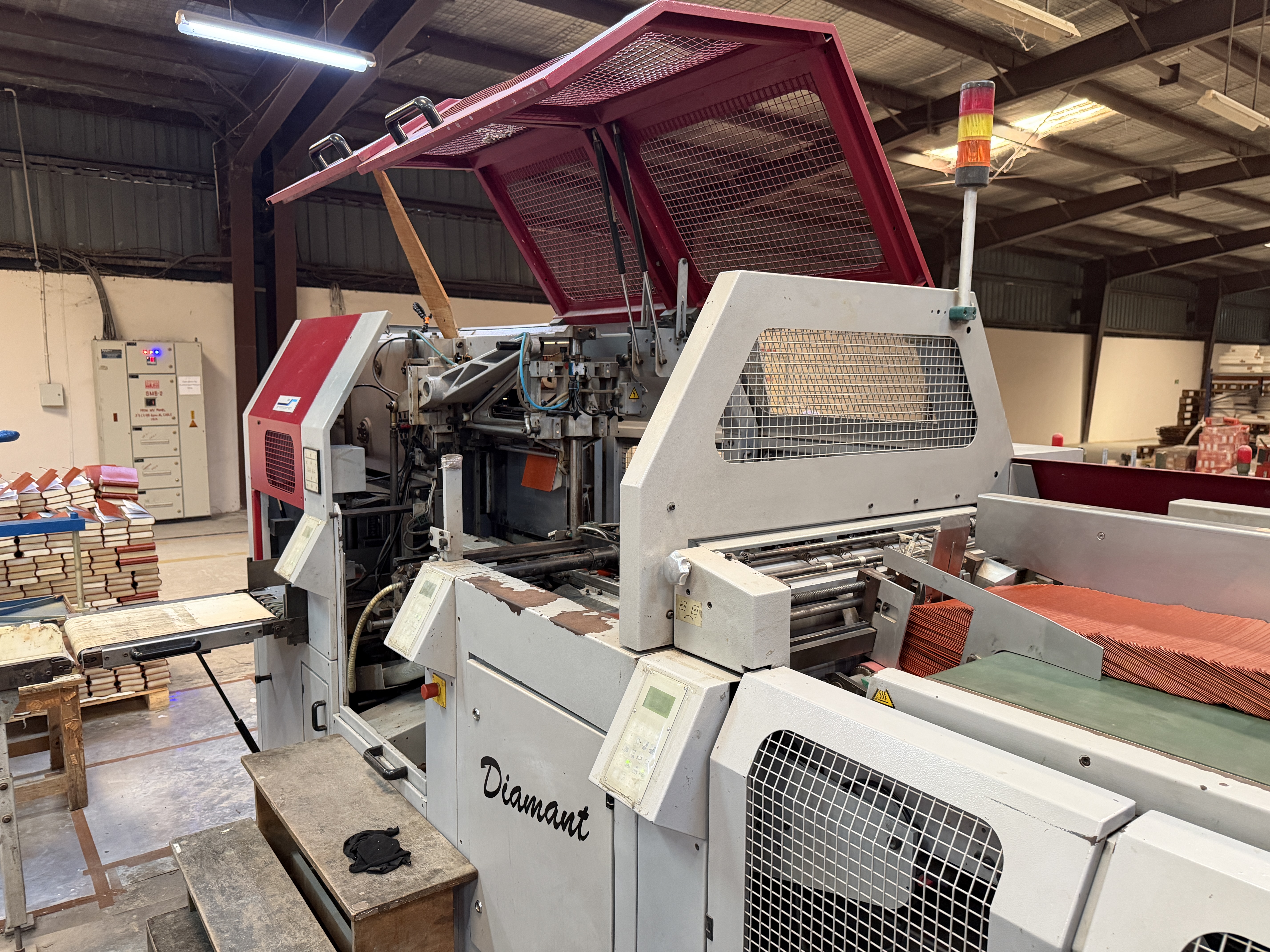 Used Müller Martini - VBF hard cover book line Diamant (2001)