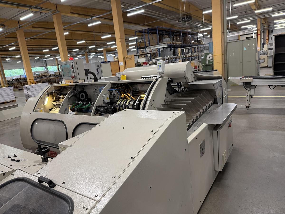 Used Meccanotecnica sewing machine Aster 220 SAO (2005)