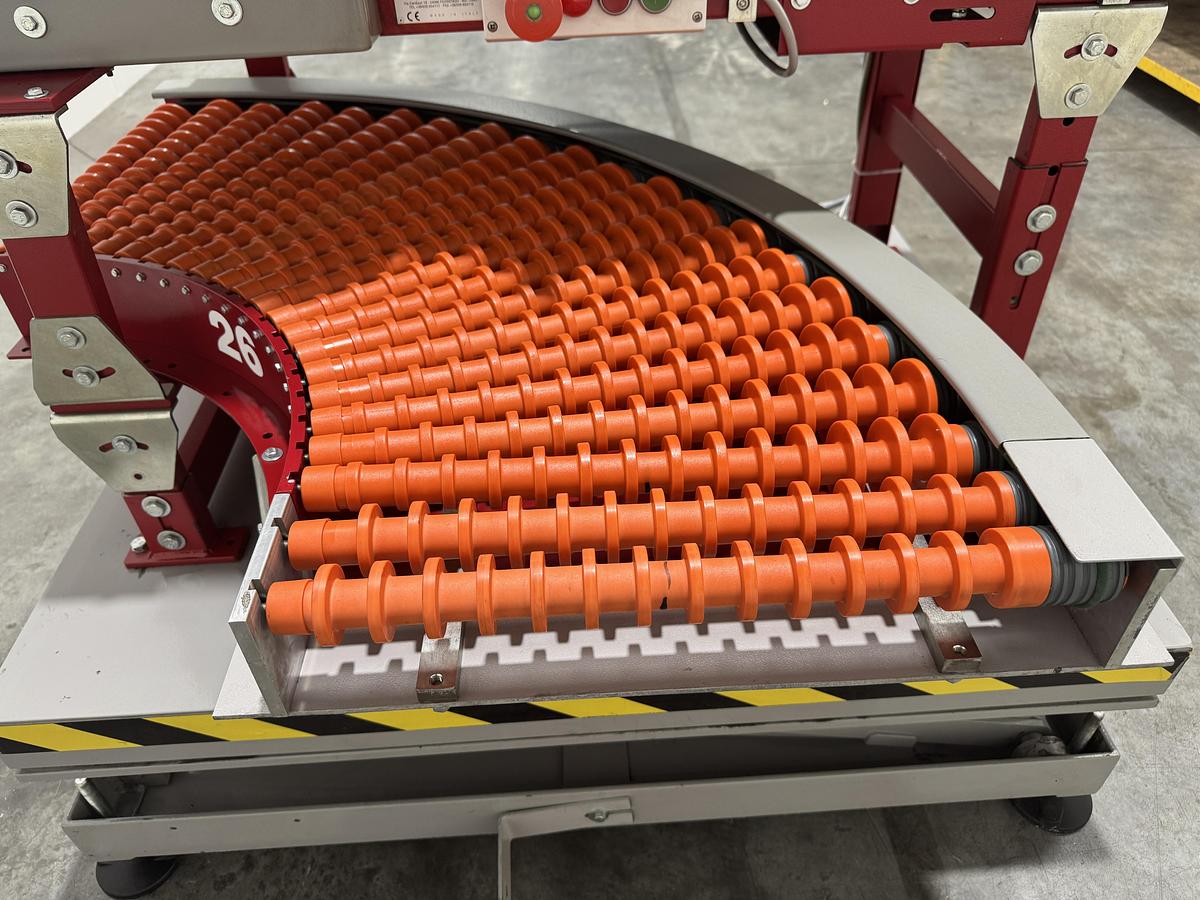 Used Solema Straight and 90° conveyor system, with lifting table (no1)