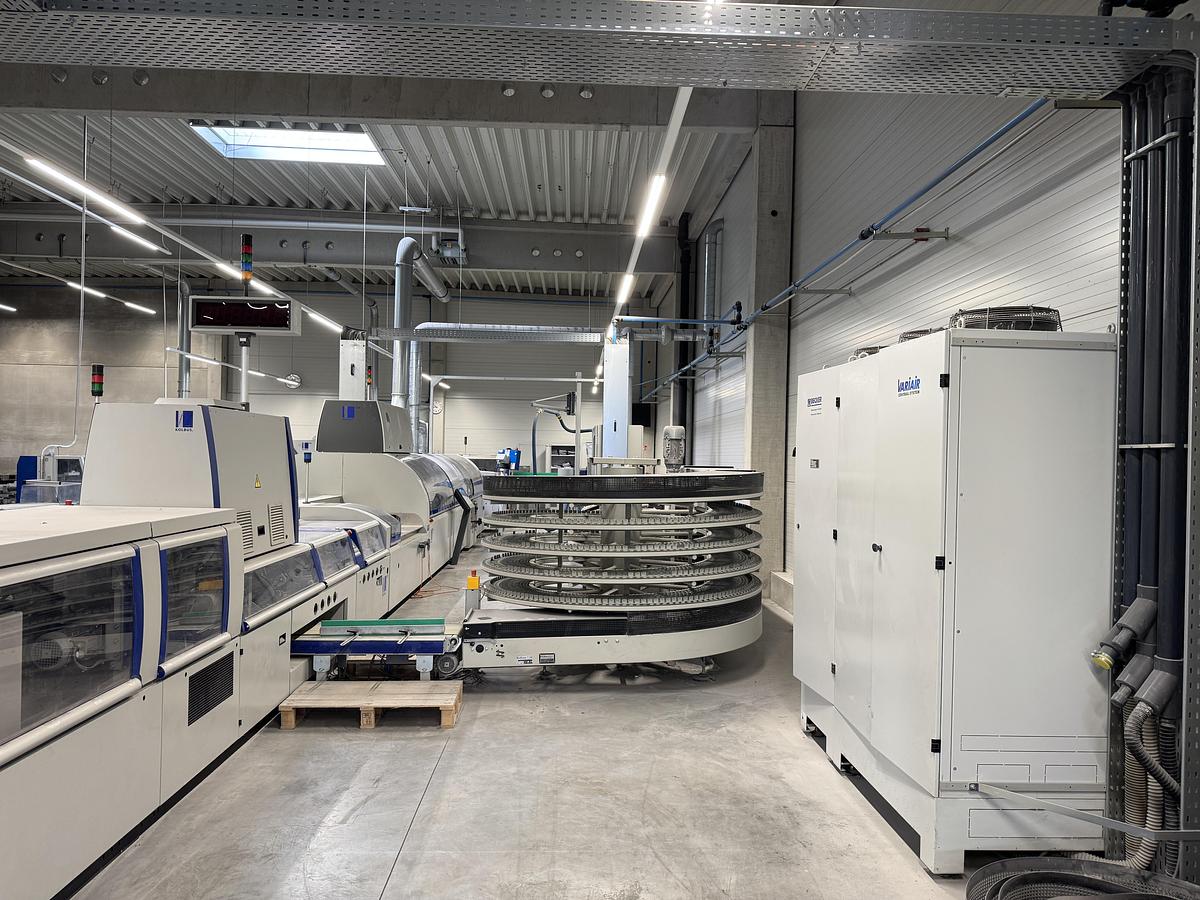 Used Kolbus perfect binder KM 610.A (2016)