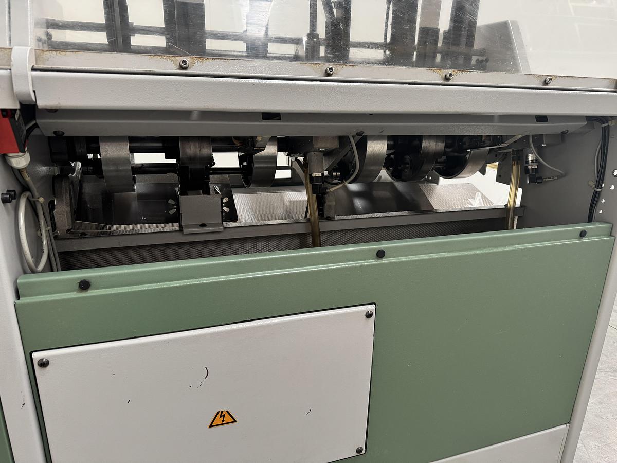 Used Müller Martini element 1571 (2003)