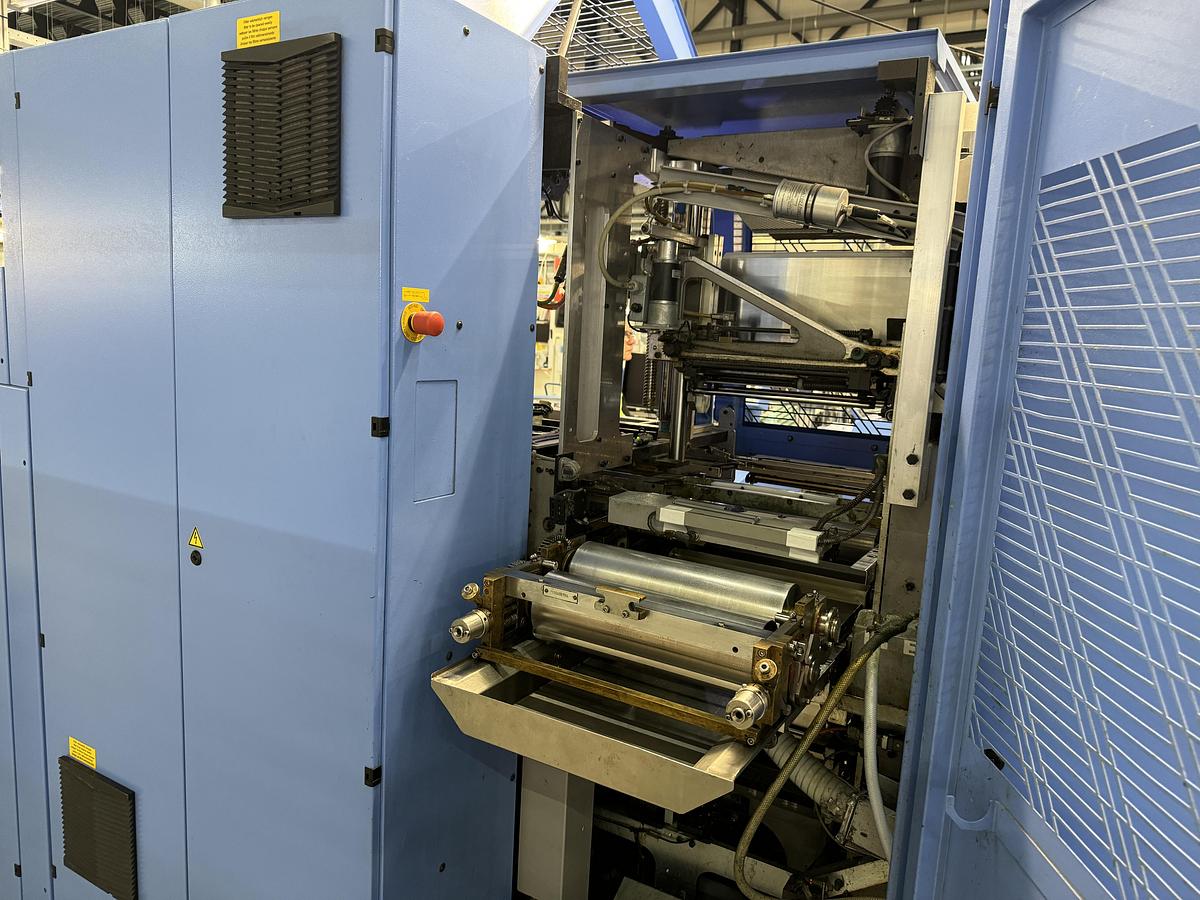 Used Müller Martini Diamant MC (2010)