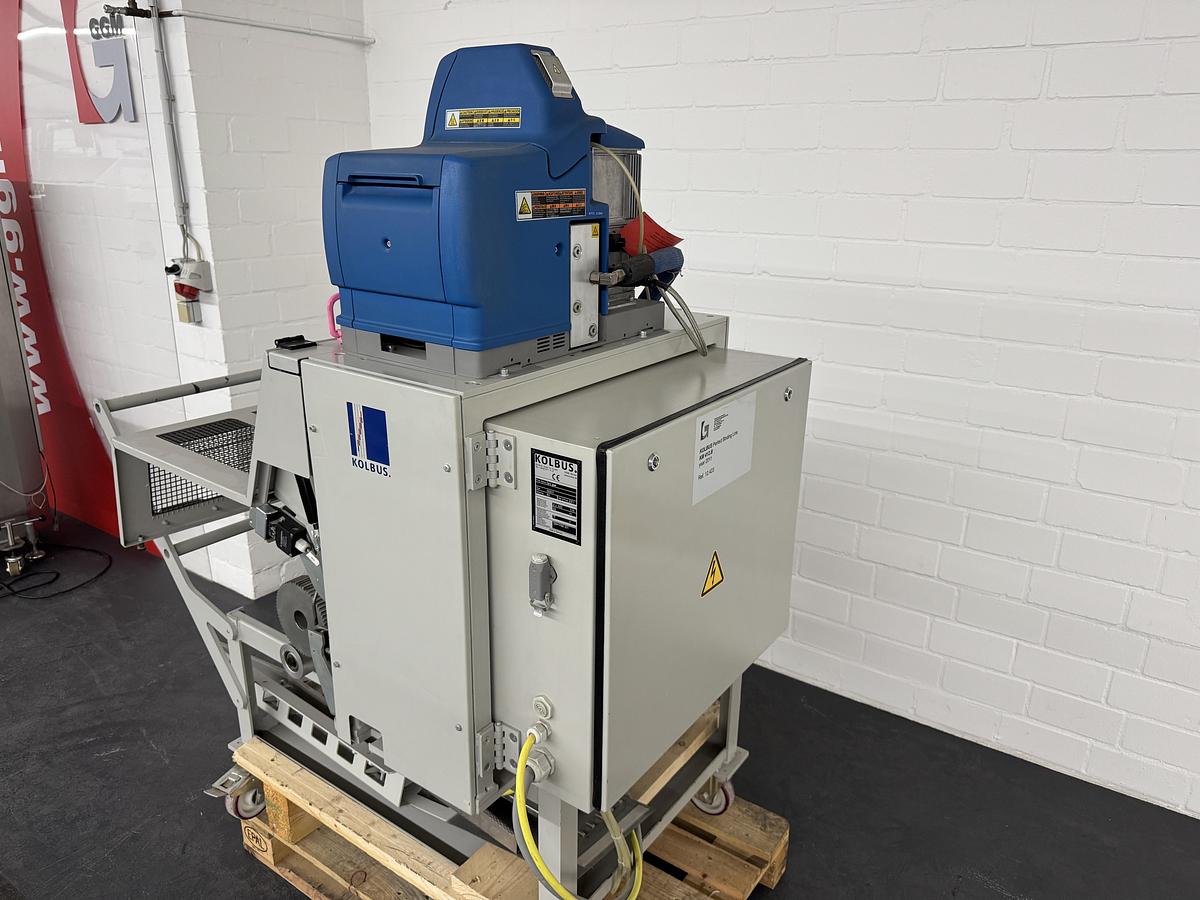 Used Kolbus card gluer KK 841 (2011)