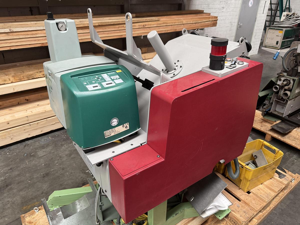 Used Müller Martini Cardgluer 423.0420 (2006)