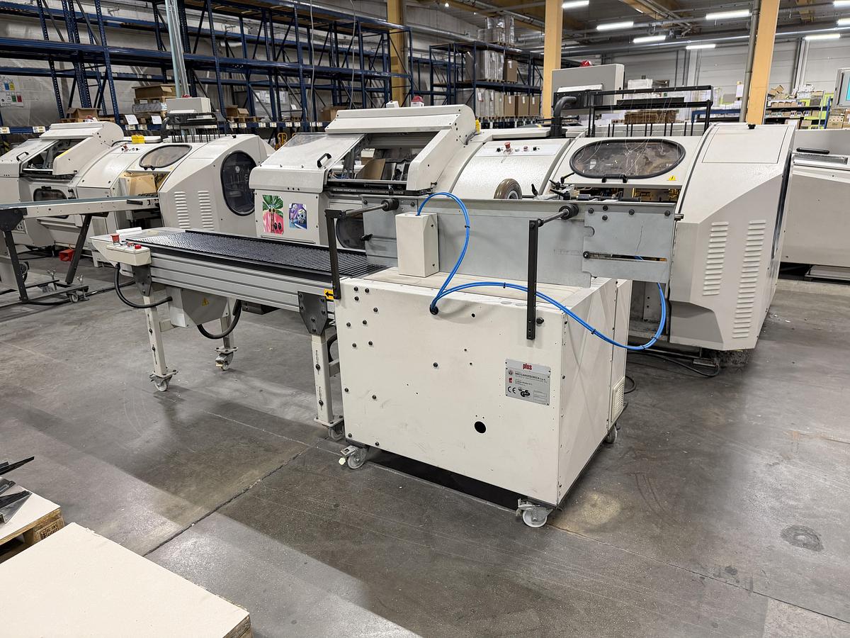 Used Meccanotecnica sewing machine Aster 220 SAO (2005)