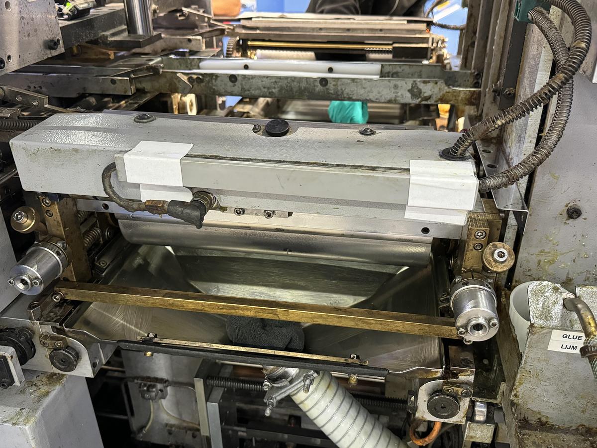 Used Müller Martini Diamant MC (2010)