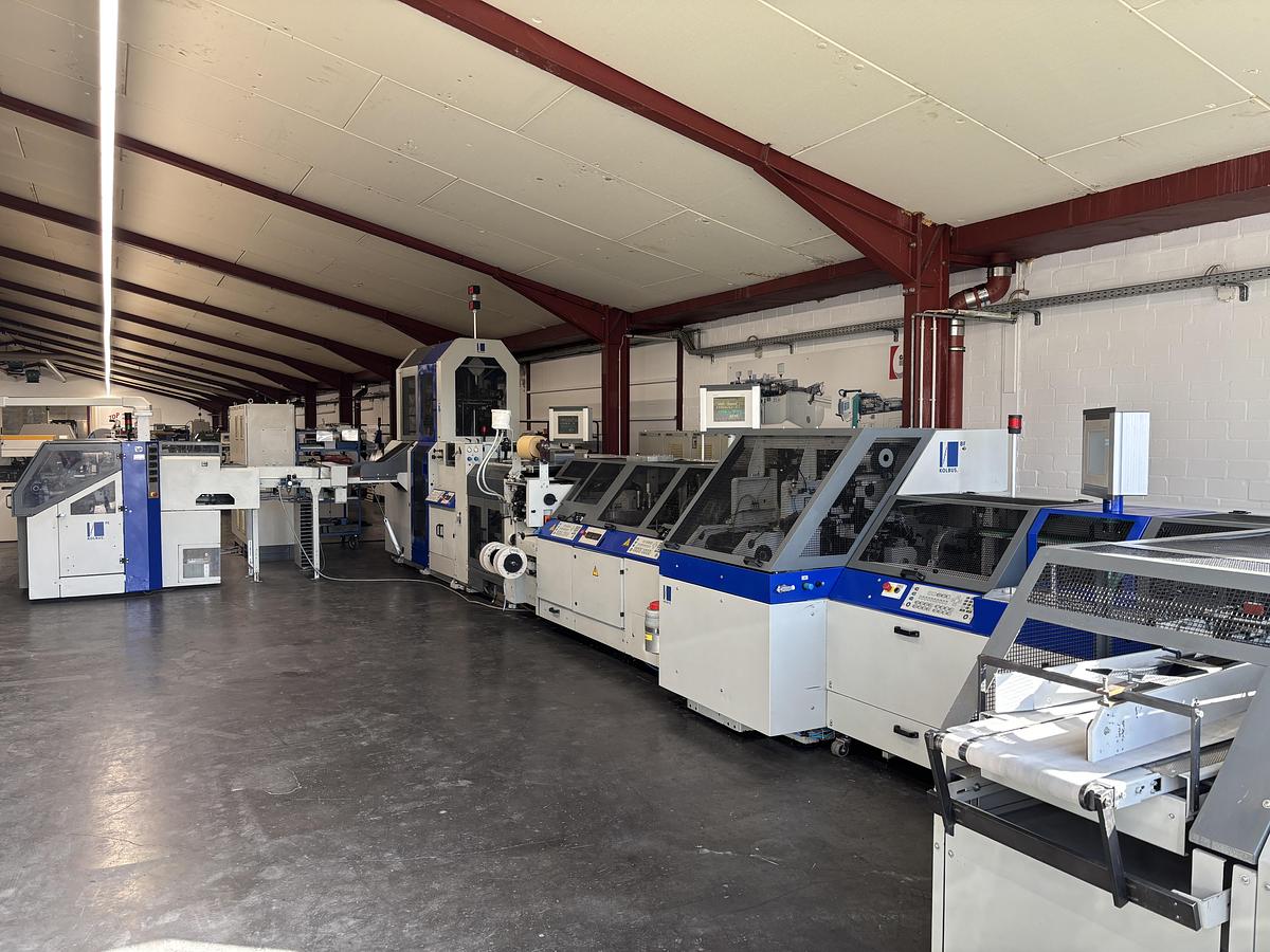 Used Kolbus hard cover book line BF 527 + FE 604 + DS 391 (2004)