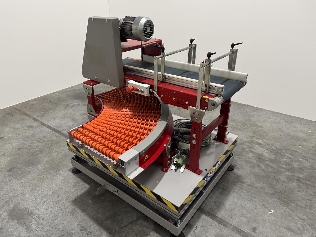 Used Solema Straight and 90° conveyor system, with lifting table (no1)