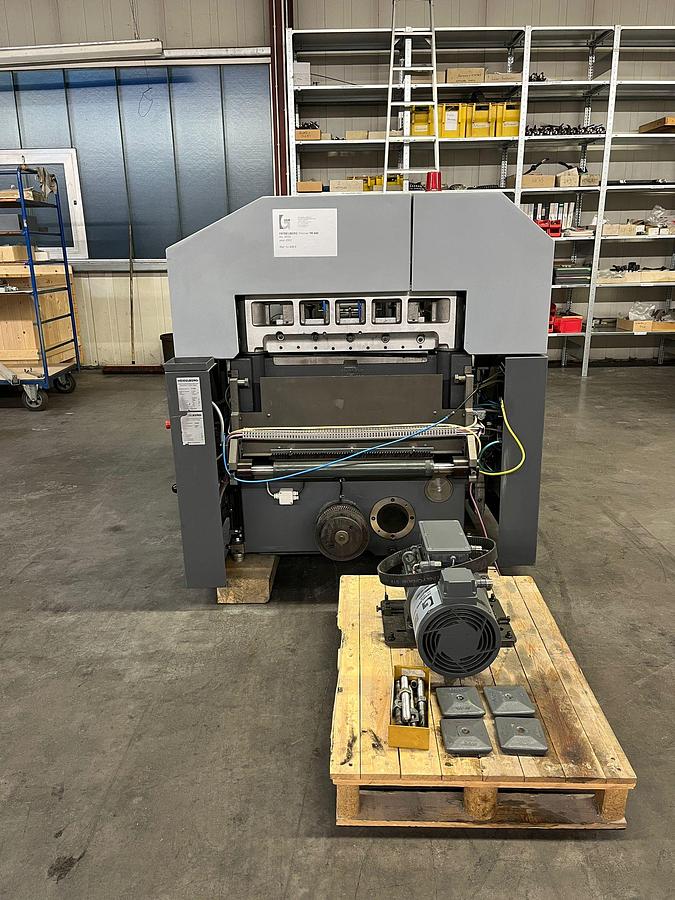 Used Heidelberg trimmer TR 400 (2002)
