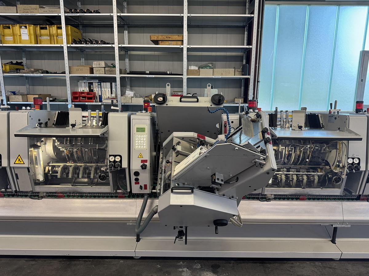 Used Müller Martini saddle stitcher Prima Amrys (2001 - Upgraded by Müller Martini 2018)