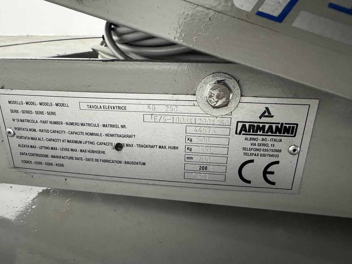 Used Solema Straight and 90° conveyor system, with lifting table (no1)