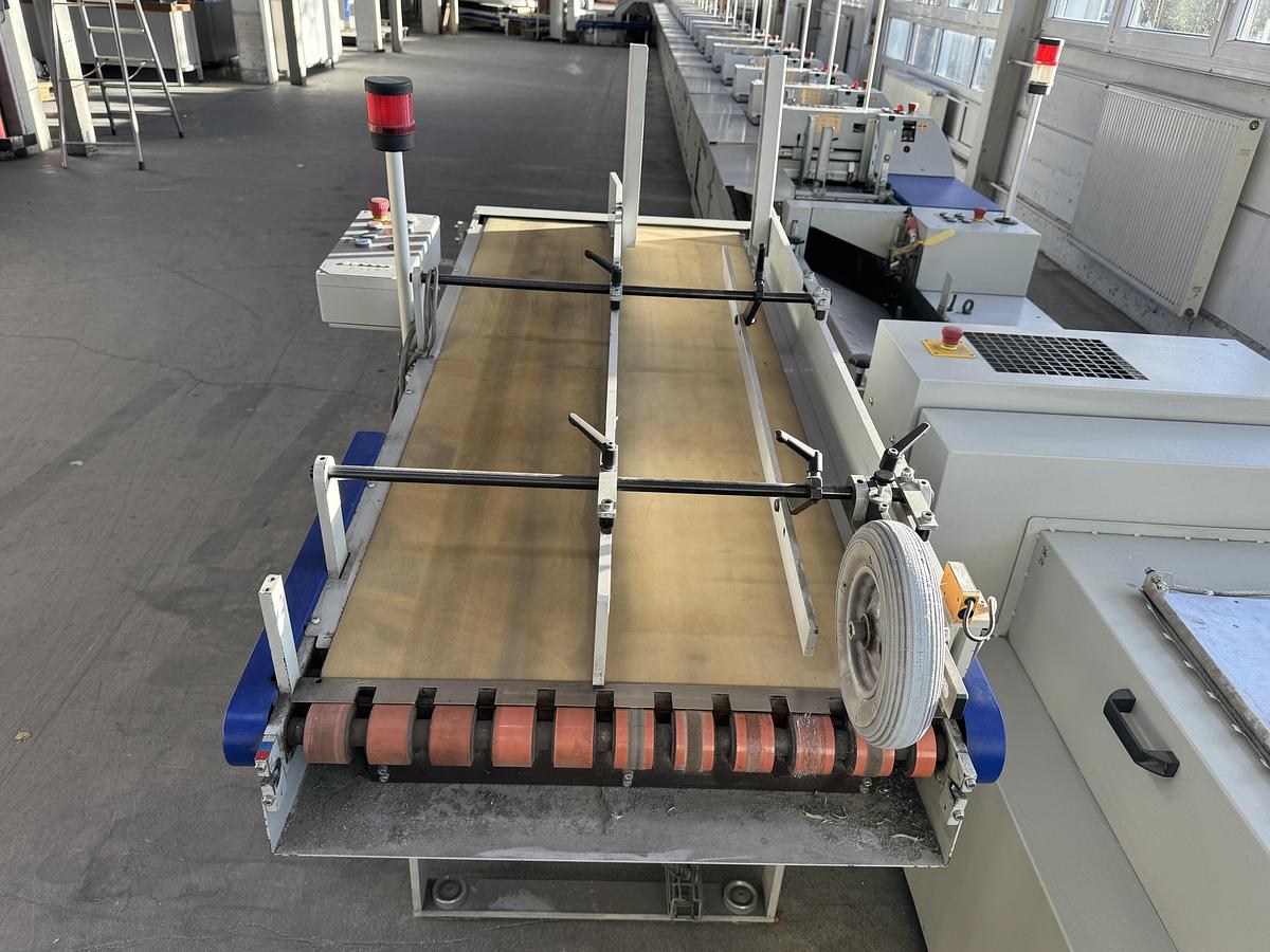 Used Kolbus Feeding Conveyor (2005)