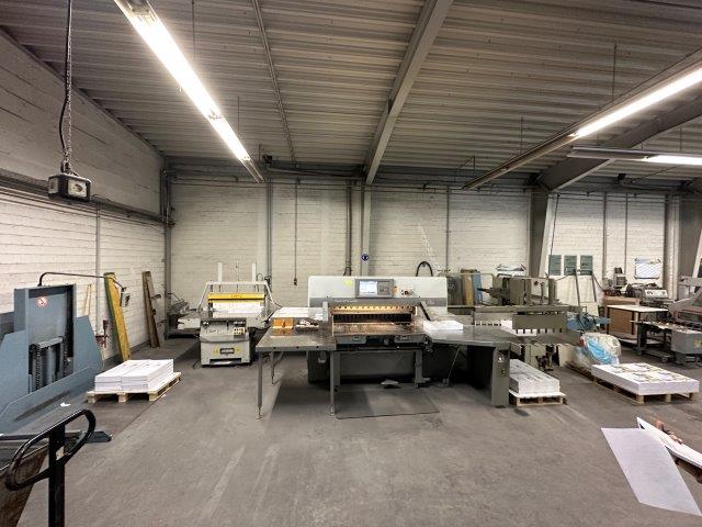 Used Polar guillotine 137 XT-AT (2004)