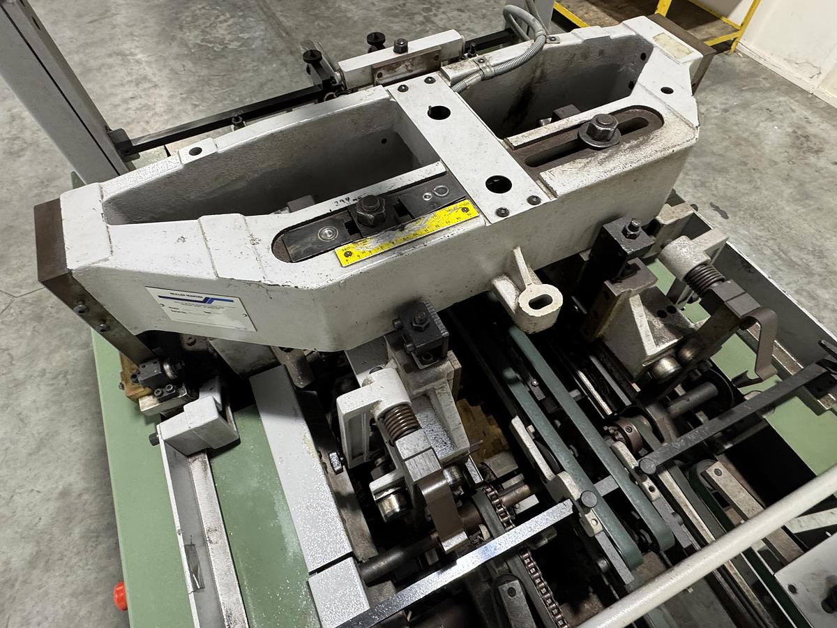 Used Müller Martini trimmer 1522 (1996)