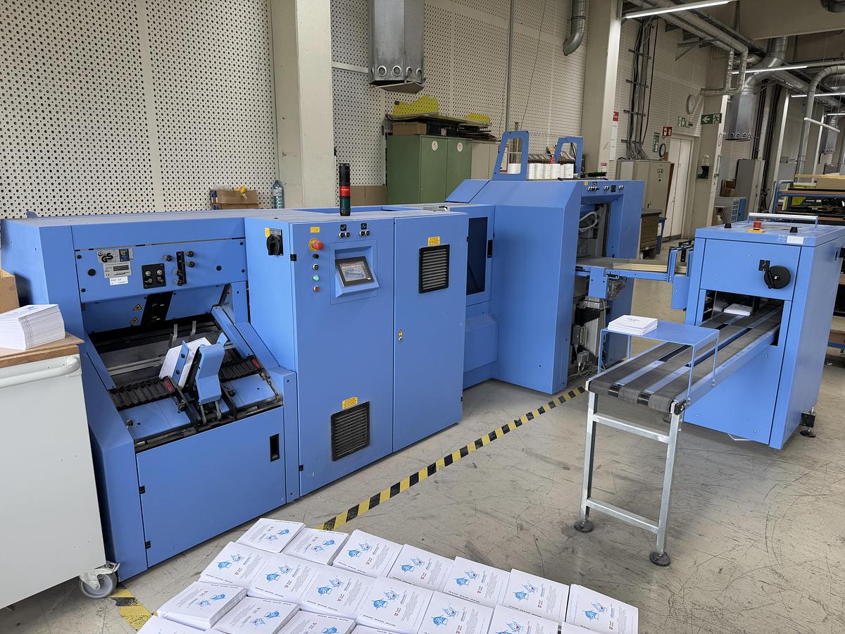 Used Müller Martini sewing machine Ventura MC 200 (2016)