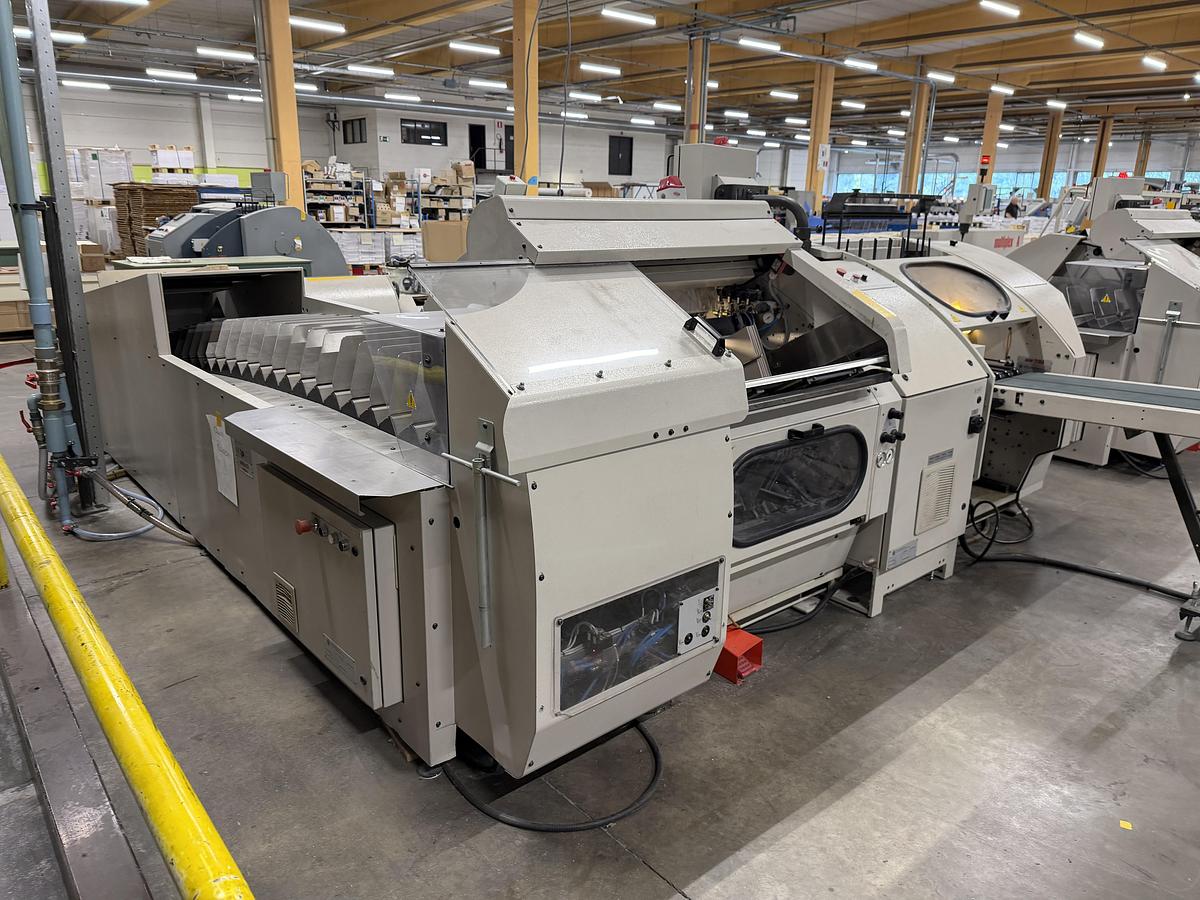 Used Meccanotecnica sewing machine Aster 220 SAO (2005)
