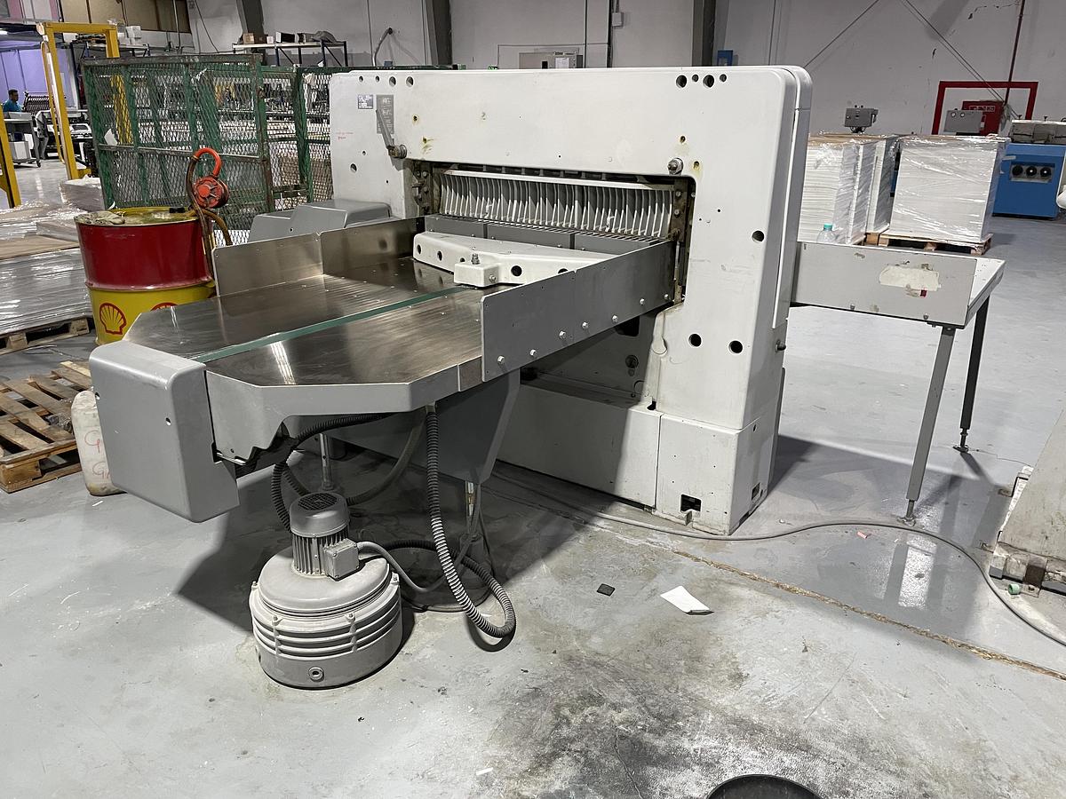 Used Polar guillotine 115 E (2001)