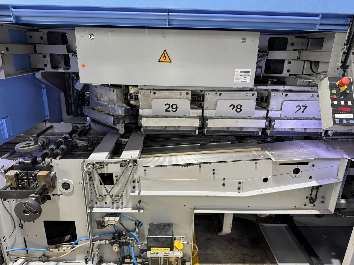 Used Müller Martini Corona C15 S/35 (18") (2009)