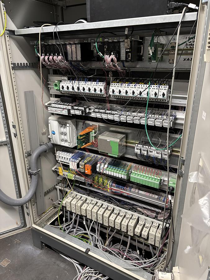 Used Kolbus hard cover book line BF 527 + FE 604 + DS 391 (2004)