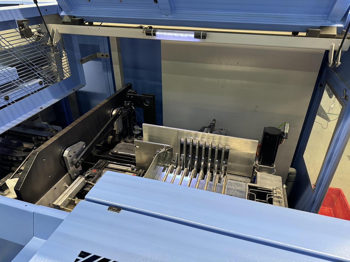 Used Müller Martini Diamant MC (2010)