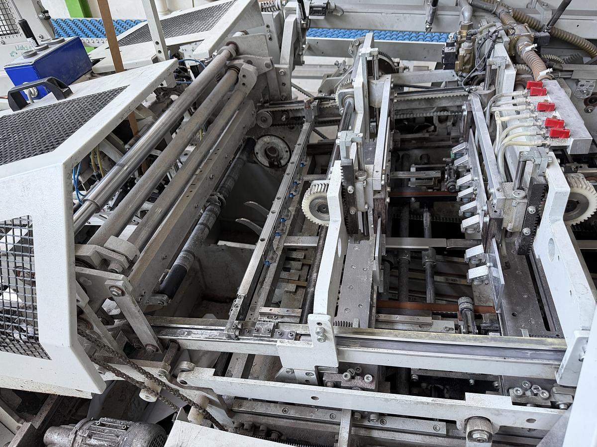 Used Kolbus casemaker DA 270 (2005)