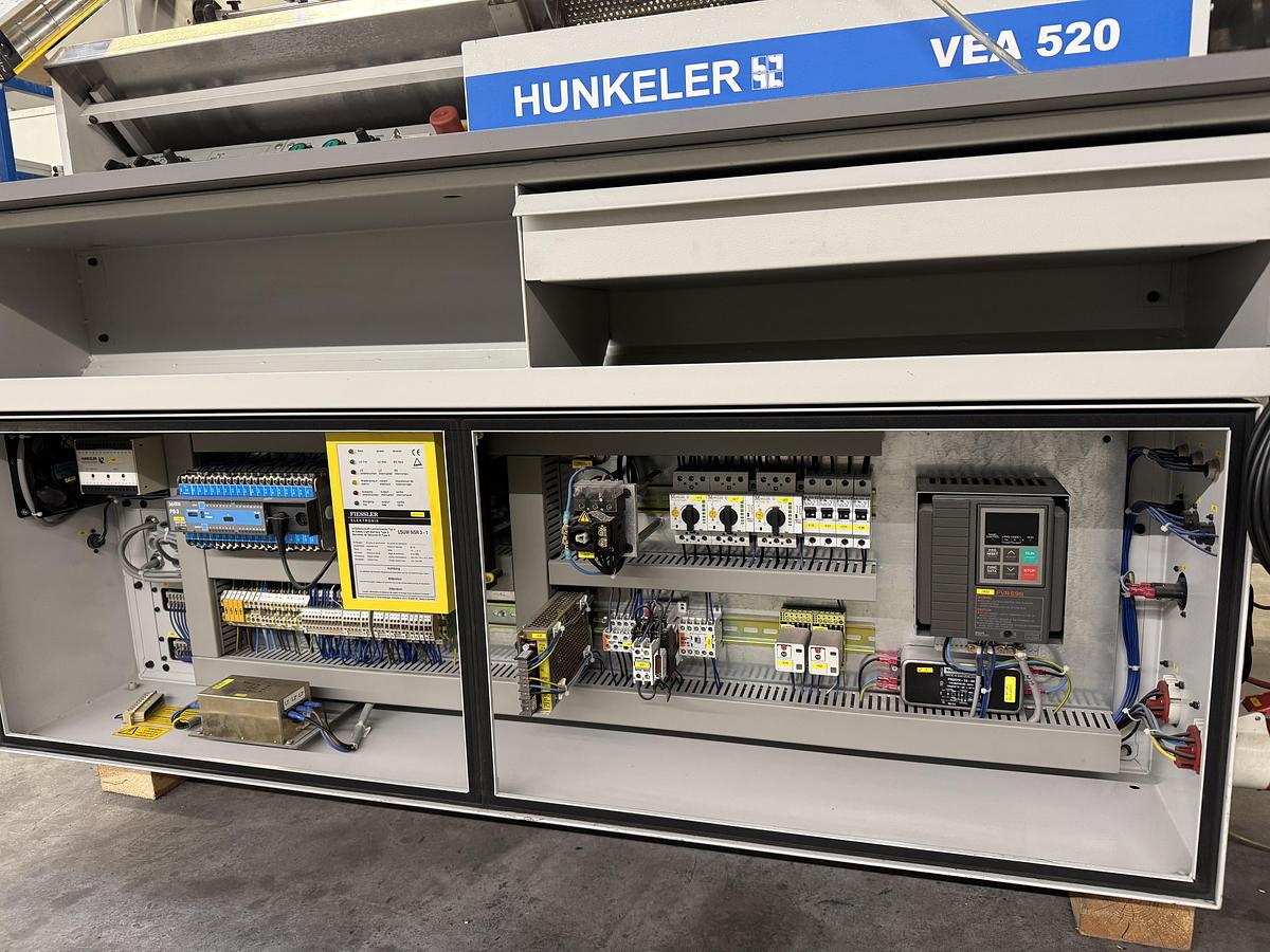 Used Hunkeler end sheet tipping machine VEA 520 KS-HHS (1999)
