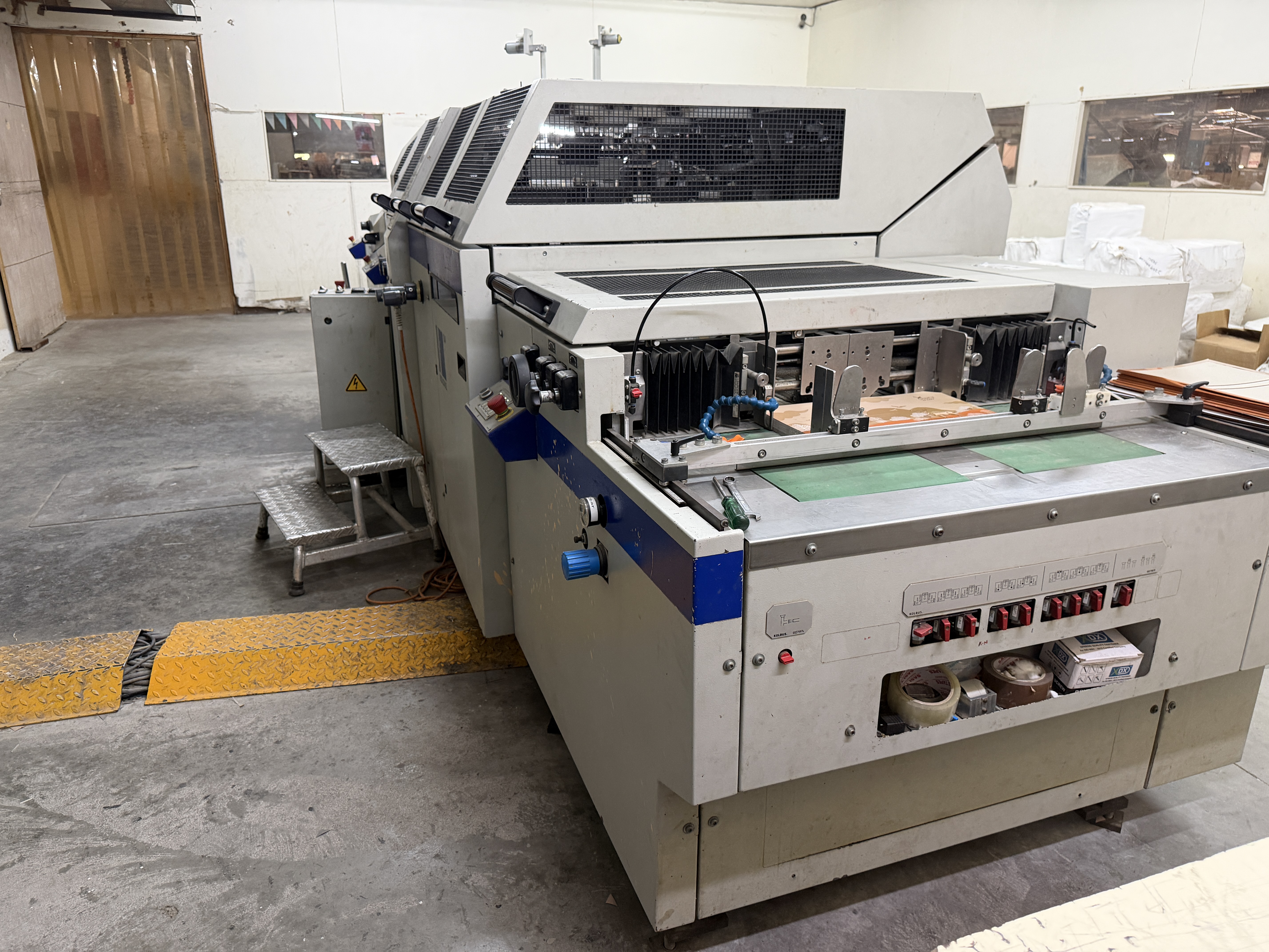 Used Kolbus DA 270 (2004)