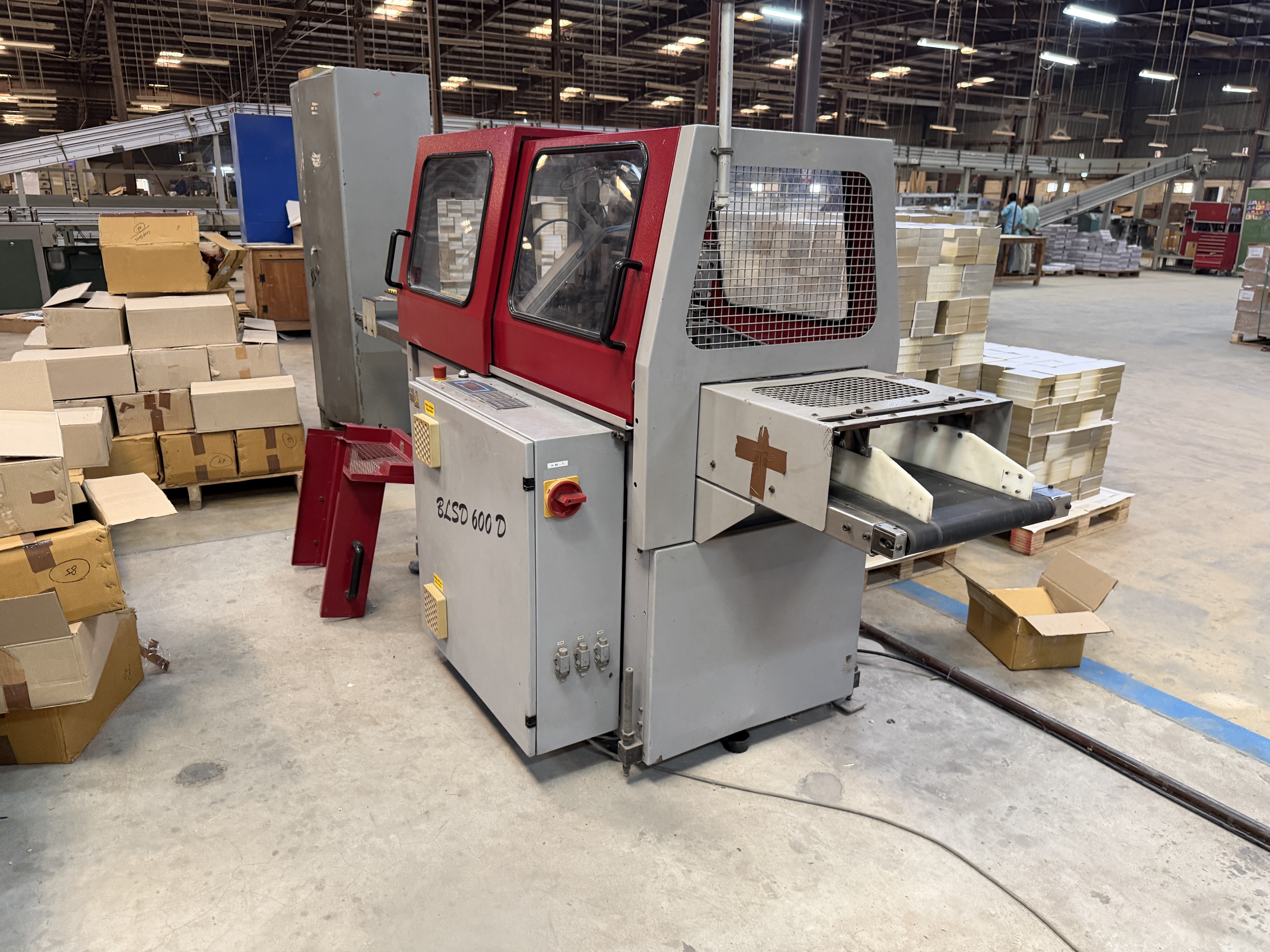 Used Müller Martini - VBF hard cover book line Diamant (2001)