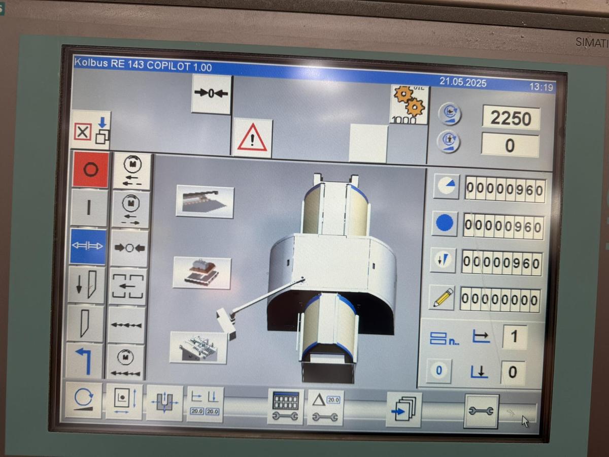 Used Kolbus round corner trimmer RE 143 (2014)