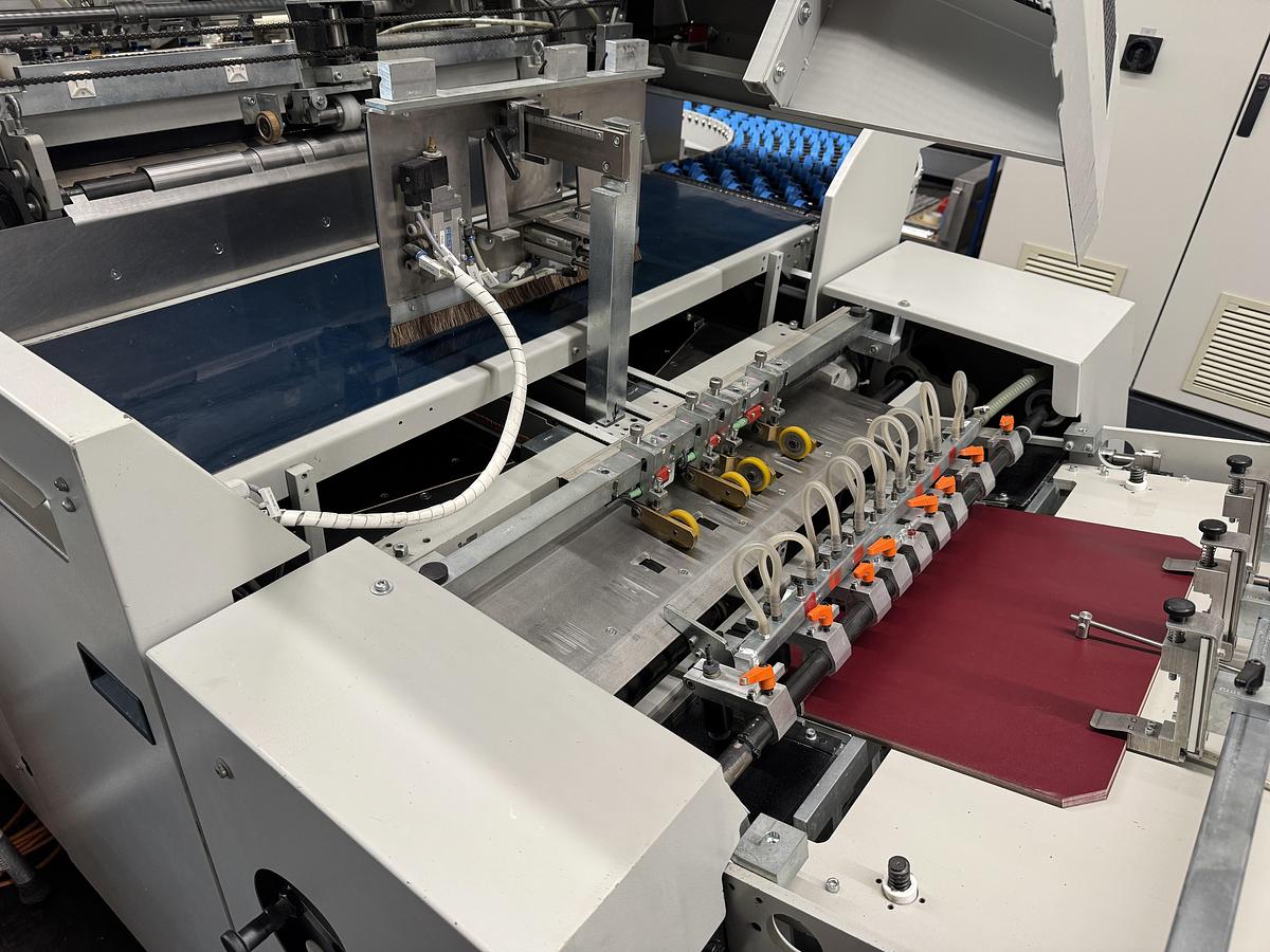 Used Kolbus case maker DA 260 (2011)