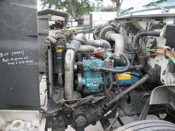 Used 2000 International 4700 Dump Truck