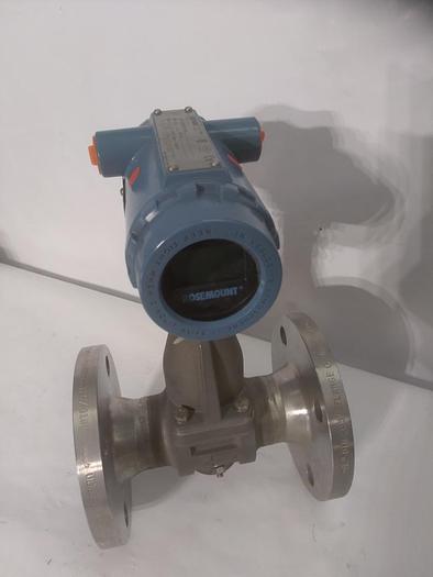 Caudalímetro Vortex 8800, F020SD1N3D1I1M5, Rosemount, Eex, nuevo