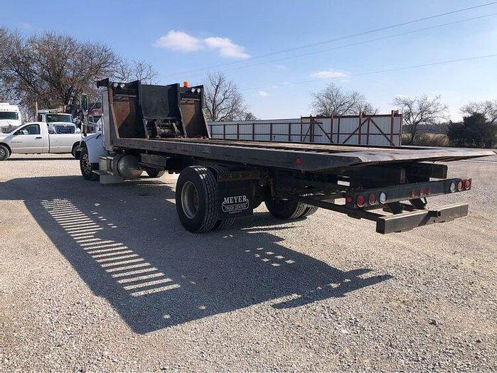 Used 2002 Peterbilt 330 roll back