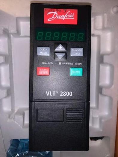 Używane DANFOSS VLT2805PT4B20STR0DBF00A00 Inverter 500W