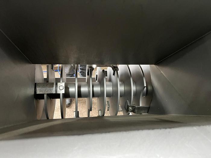 Used LAKADIS FROZEN BLOCK FLAKER