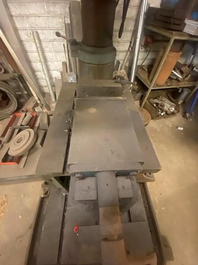 Used INVEMA FR 915 Radial Arm Drilling Machine