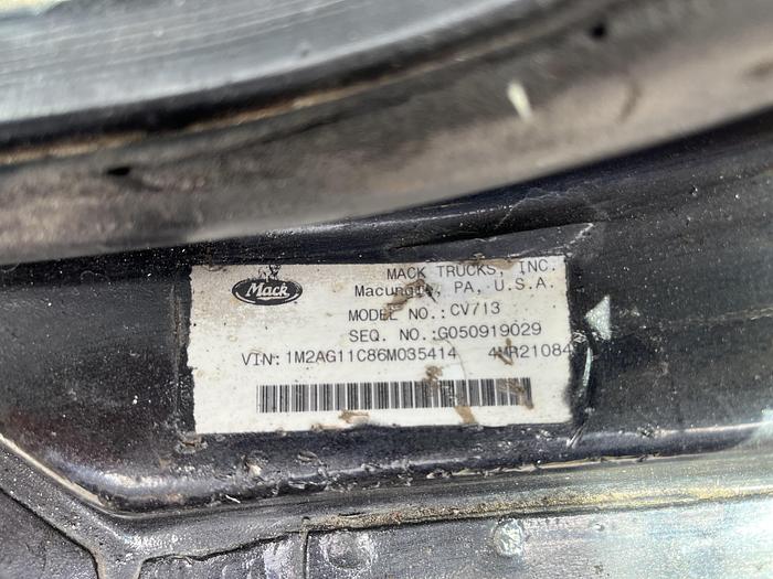 Used 2006 MACK CV713 Granite 5606