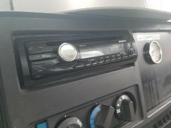 Used 1999 INTERNATIONAL 4900