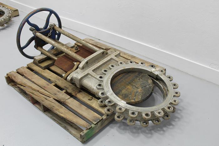 Used True Line 20" Hand Operated Knife Gate Valve #43823