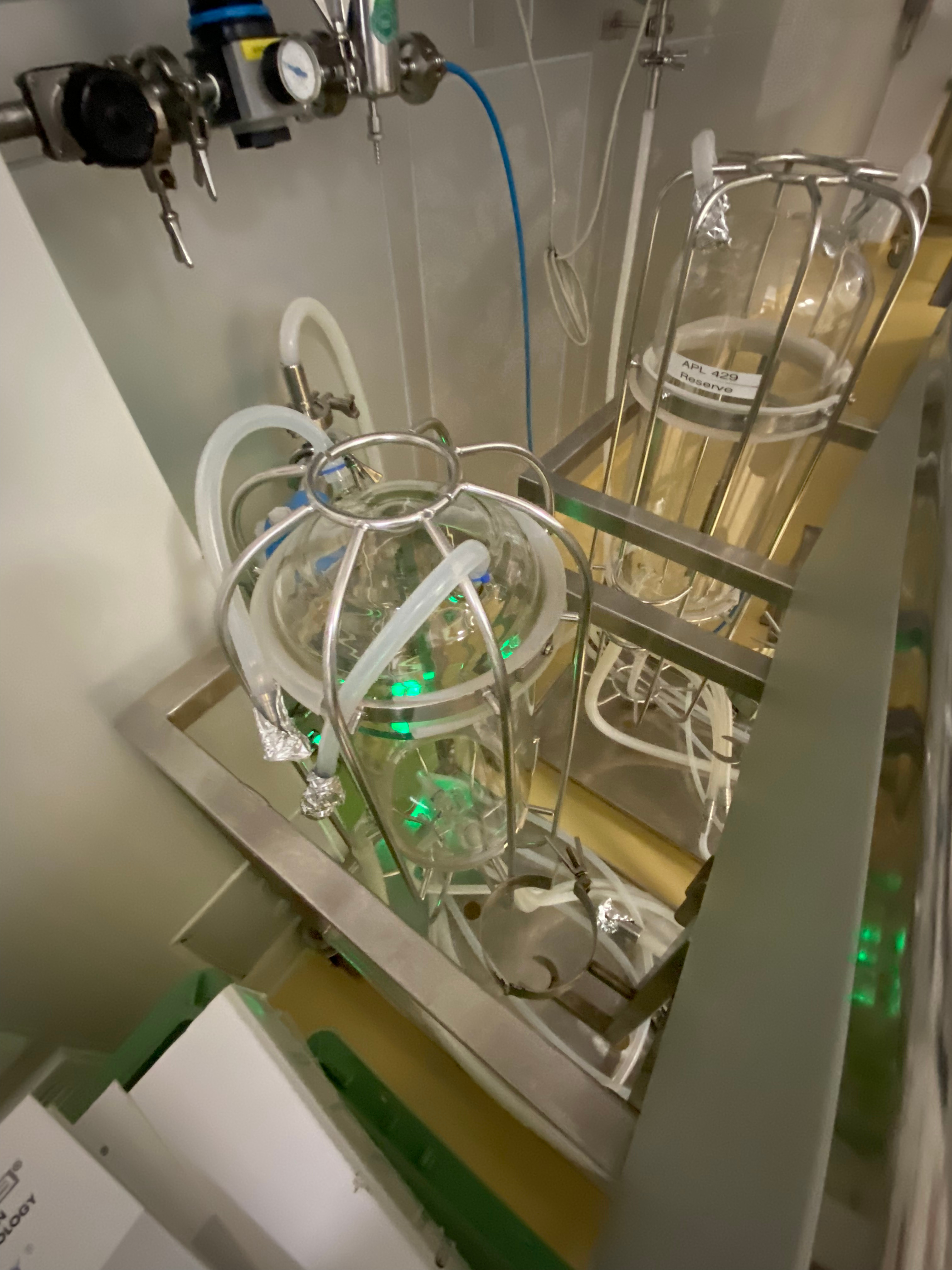 Used INOVA - Riempitrice Liquidi - VSVM 521 B