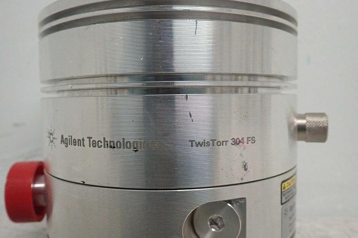 Used Agilent X3500-64104 TwisTorr 304 FS Vacuum Pump