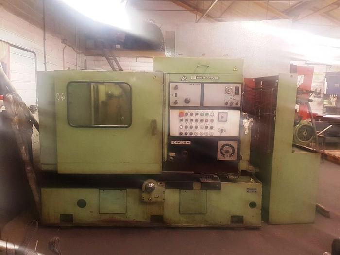 Used 1990 TOS OFA 32A Gear Hobbing Machine