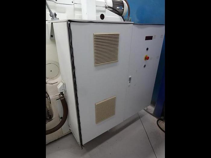 D'occasion Fraiseuse Huron MU Basic / CNC milling machine Huron MU Basic