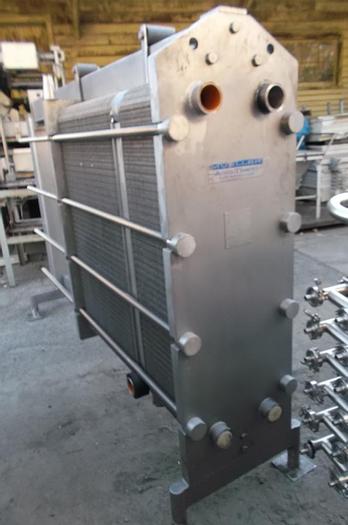 Used Heat Exchanger, Plate, 1000 SF, 316 S/st, Mueller, (270) Plates #S740201
